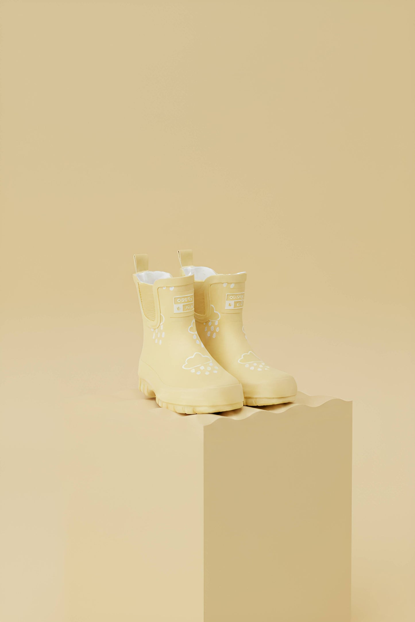 Buttermilk Yellow Chunky Sole Kids Shortie Welly