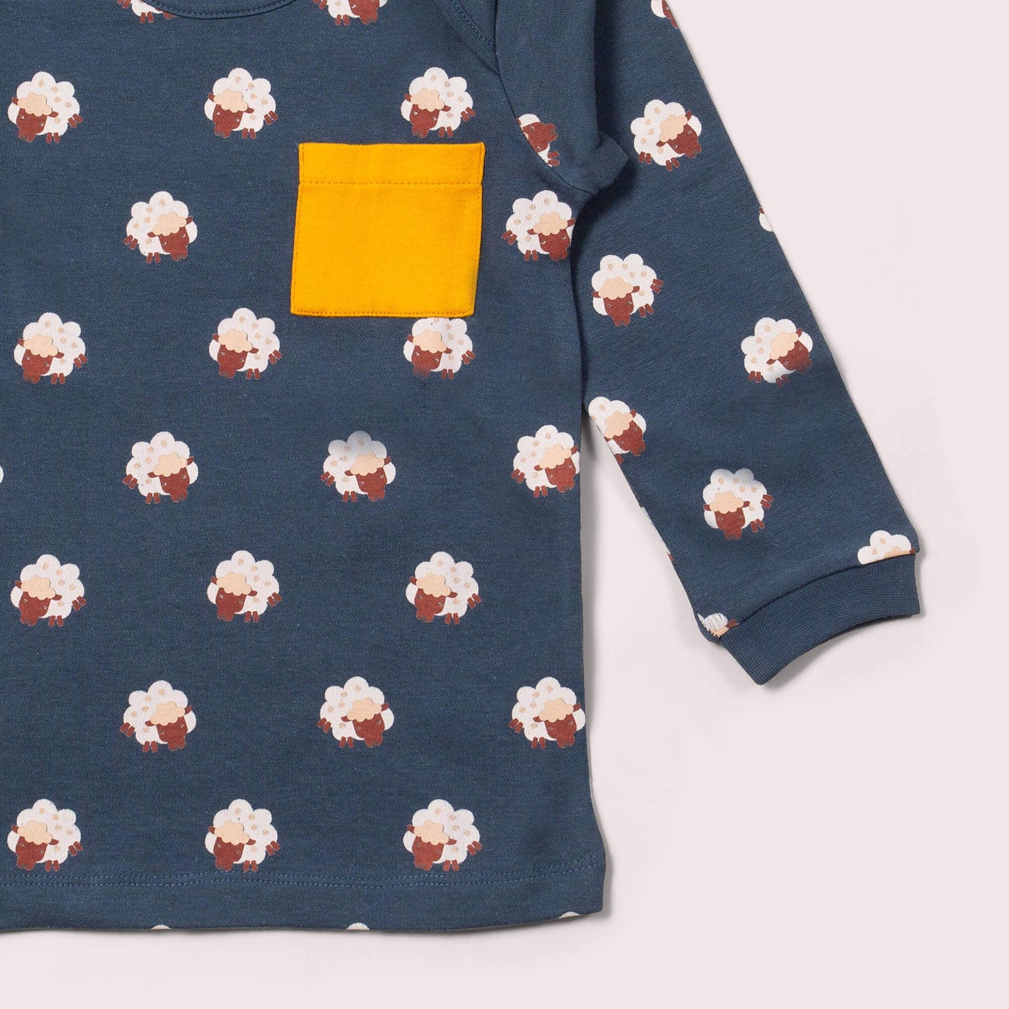 Sleeping Sheep Organic T-Shirt & Jogger Playset