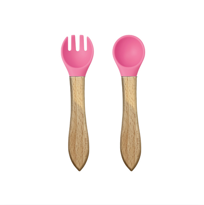 Cutlery set with wooden handle